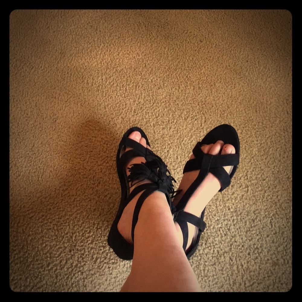 Only worn once black fringe heels